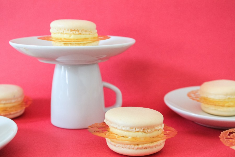 macarons crème brûlée