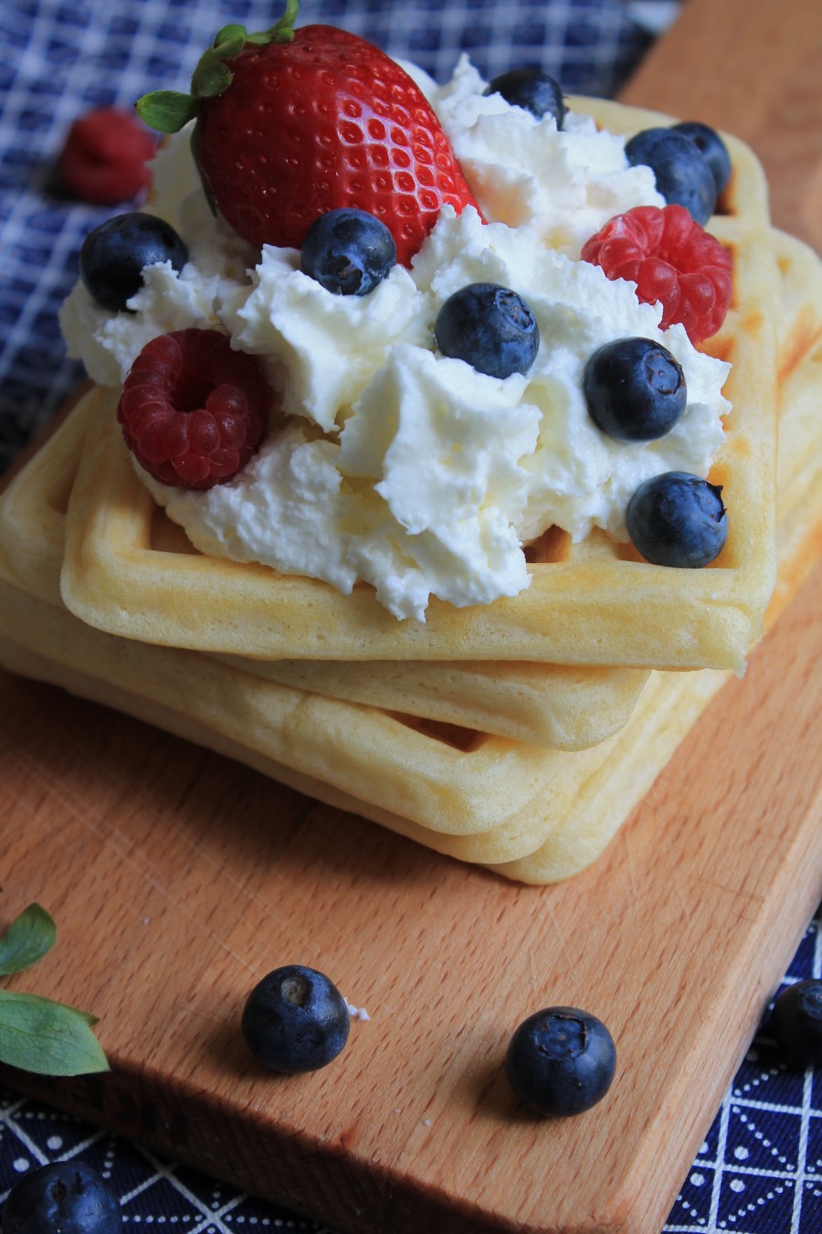GAUFRES, CHANTILLY A LA ROSE