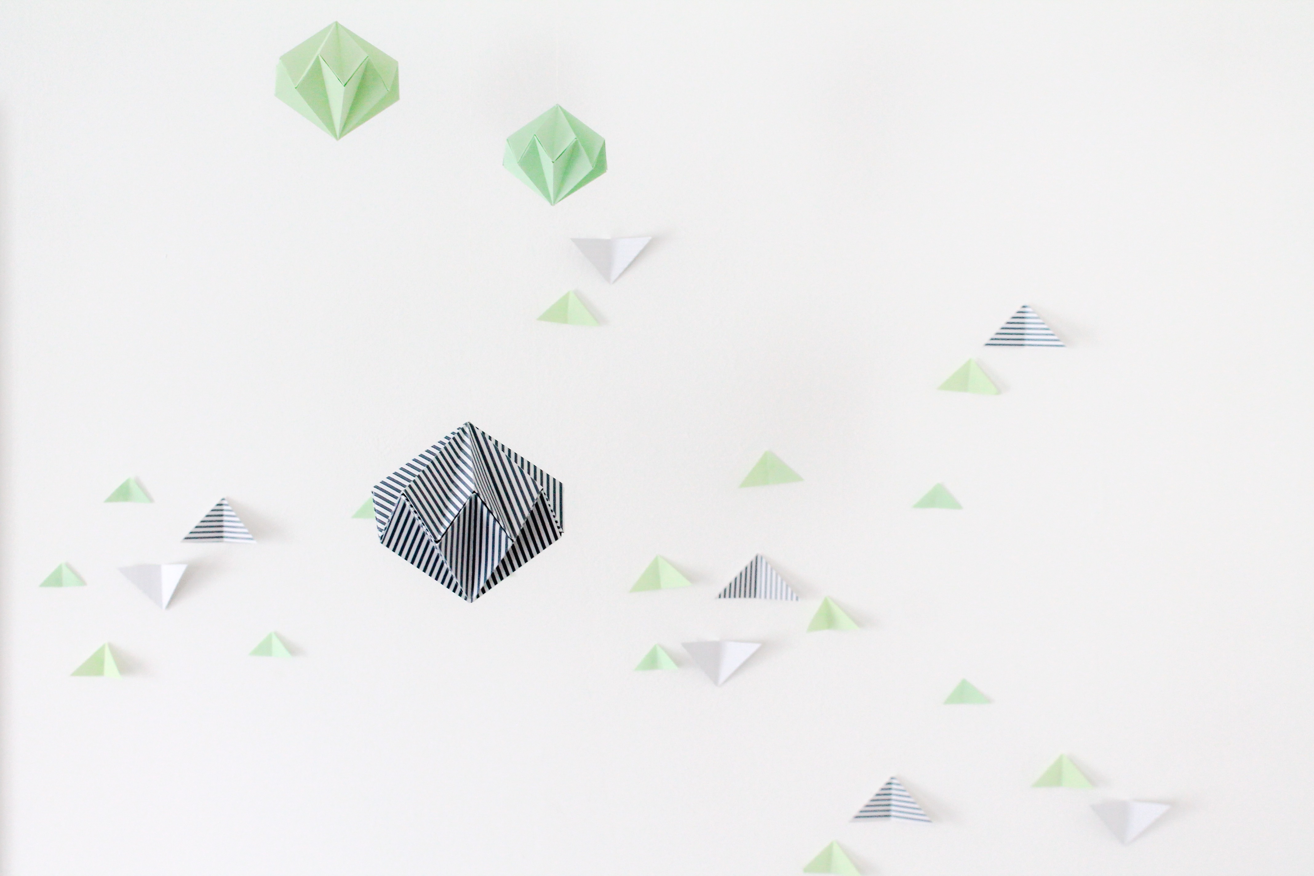 DIY DIAMANTS SUSPENDUS EN PAPIER
